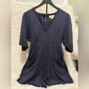 Umgee short sleeve navy romper S